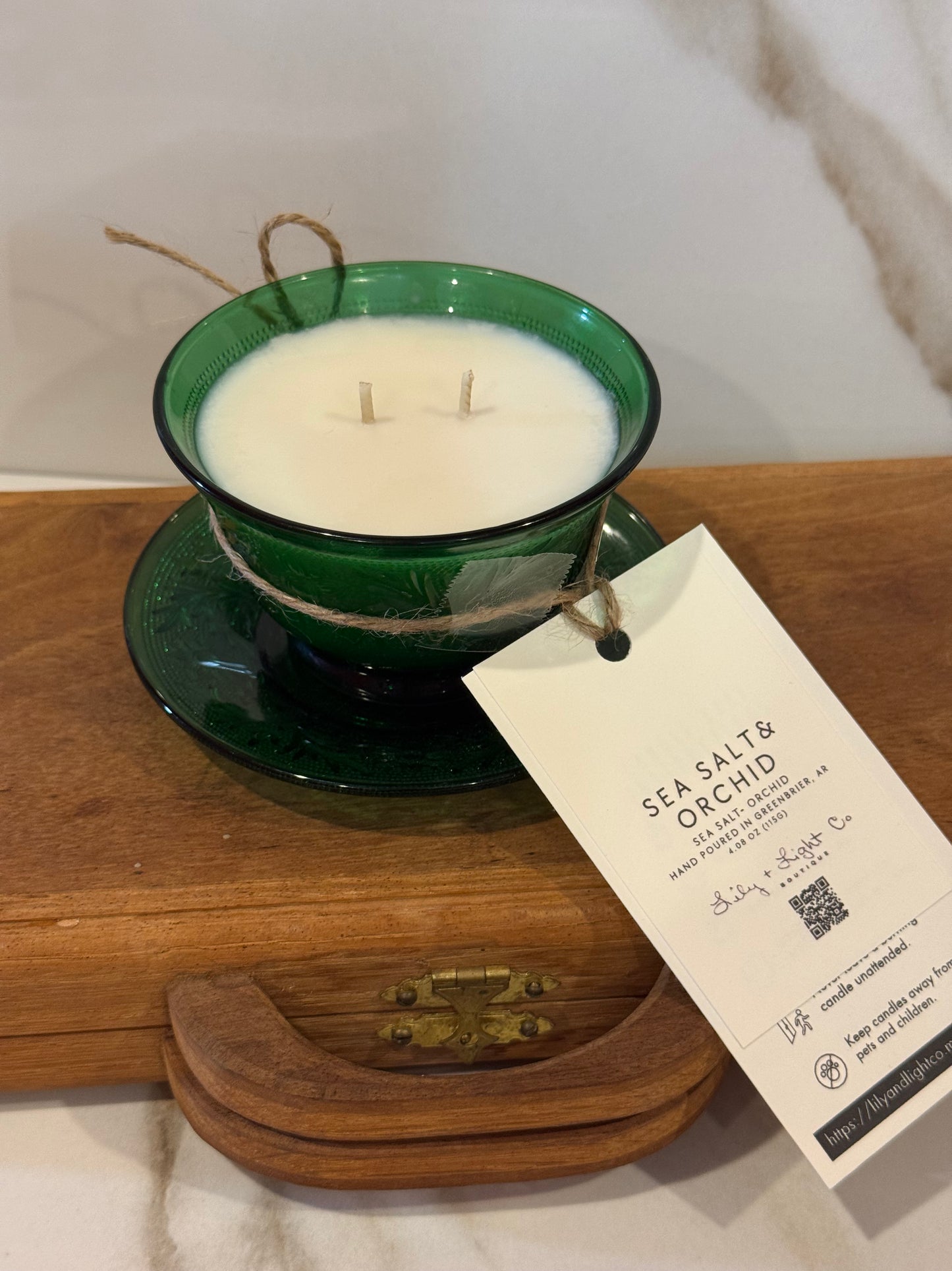 Sea Salt & Orchid – Vintage Glass Candle